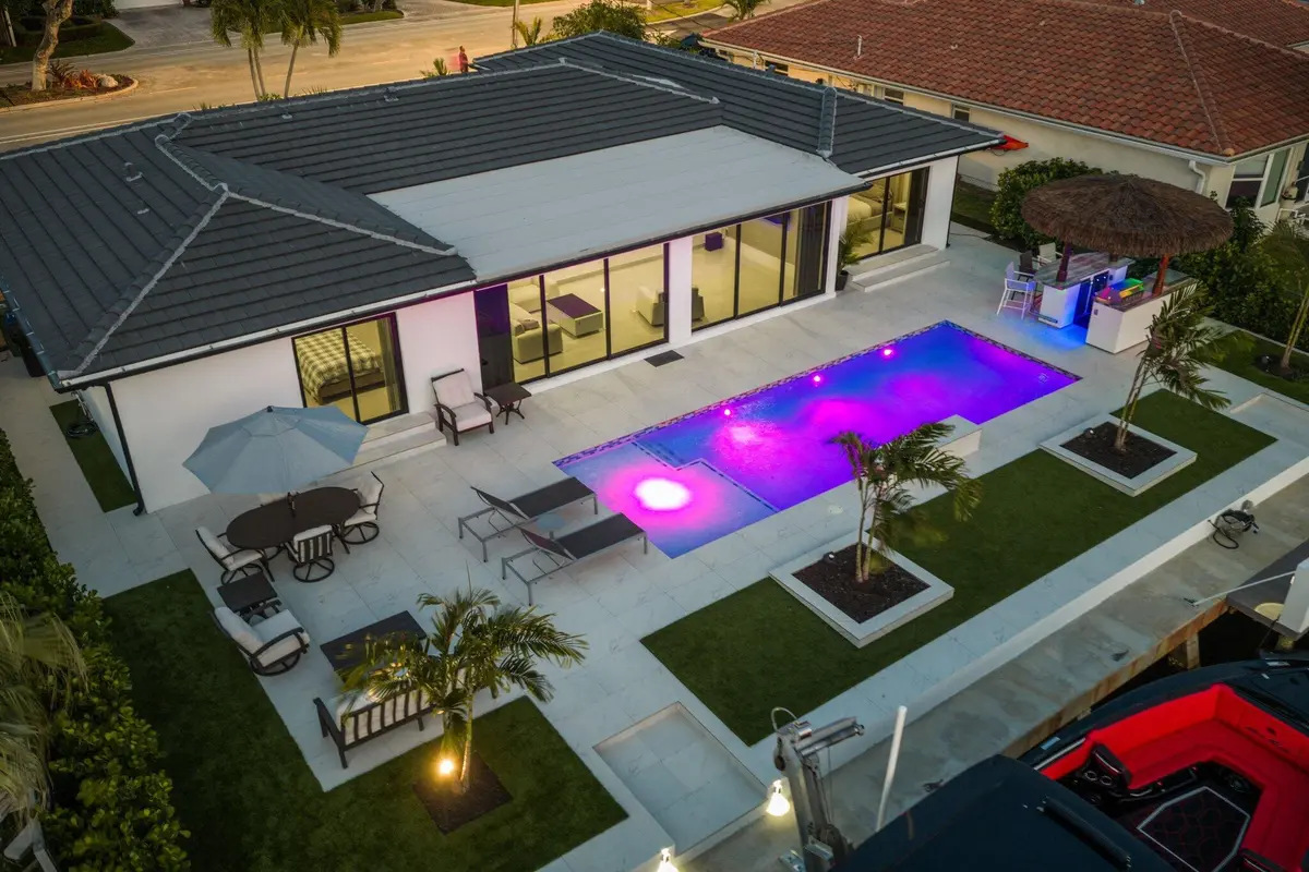 5641 Bayview Drive at 5641 Bayview Drive, Fort Lauderdale