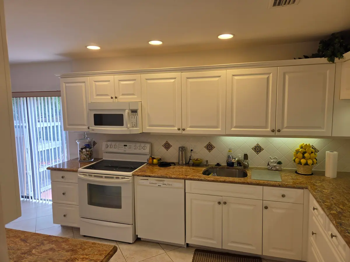 61 EASTGATE Drive A, Boynton Beach, FL – photo 3