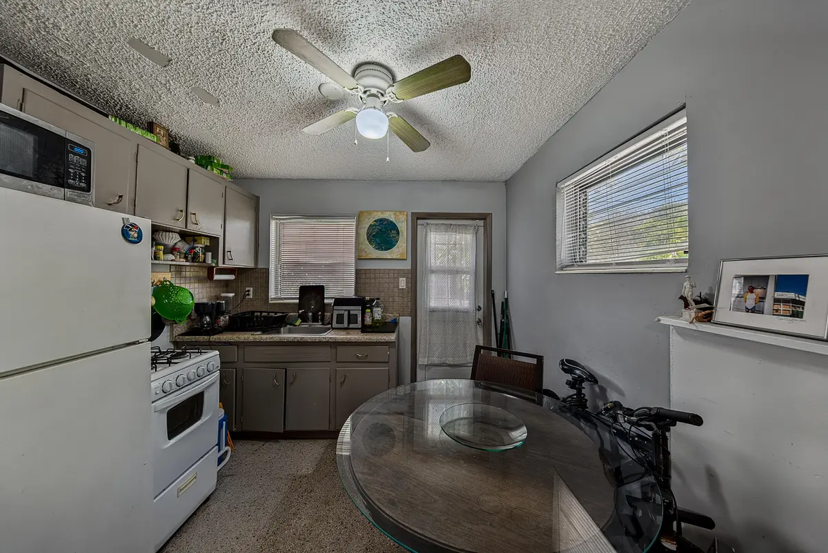 head-32 at 1223 NE 3rd Avenue 1-3, Fort Lauderdale