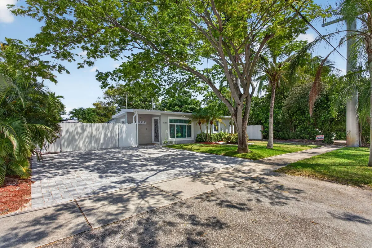 2-web-or-mls-4520-2527 at 4520 NE 15TH Avenue, Pompano Beach