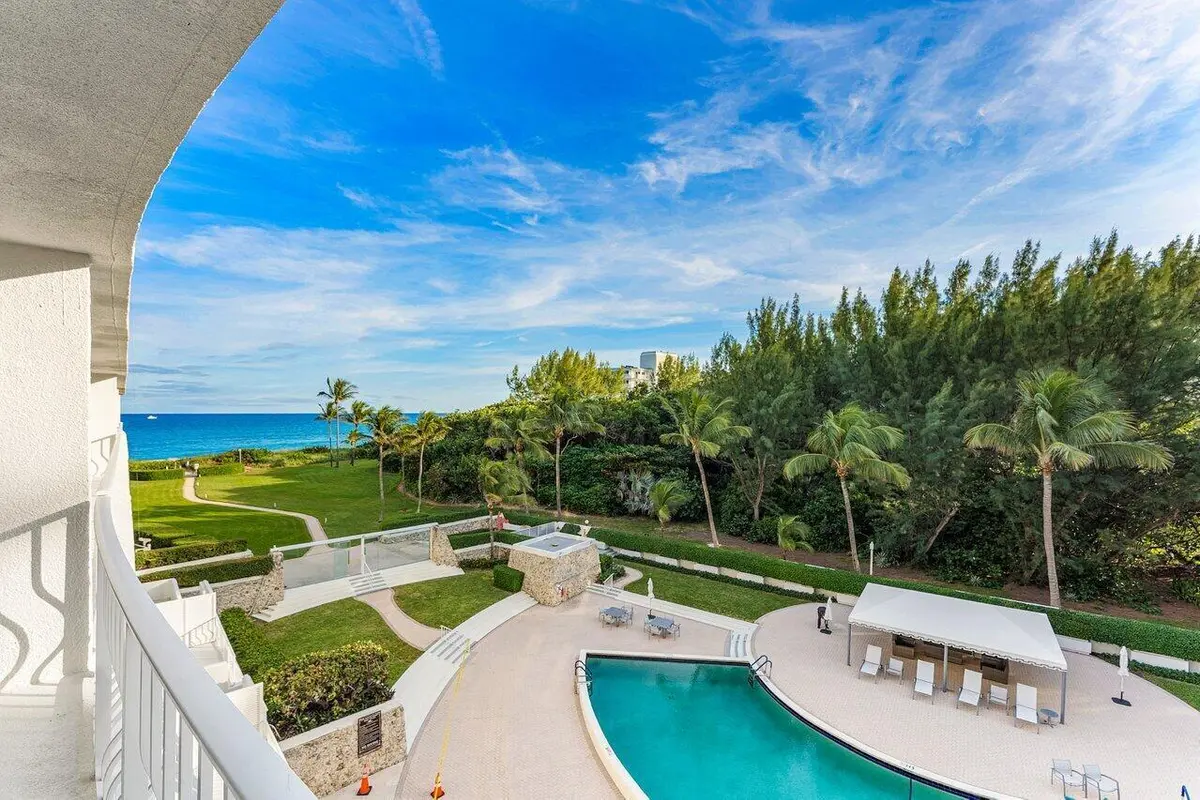 1.2 at 2774 S Ocean Boulevard 409, Palm Beach
