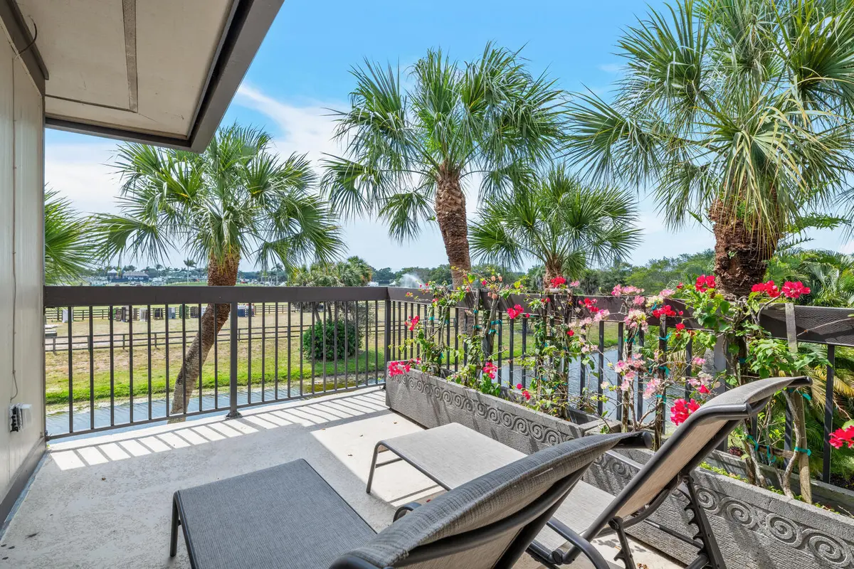 2785 Polo Island Dr Apt J301-large-038-0 at 2785 Polo Island Drive J301 Penthouse, Wellington