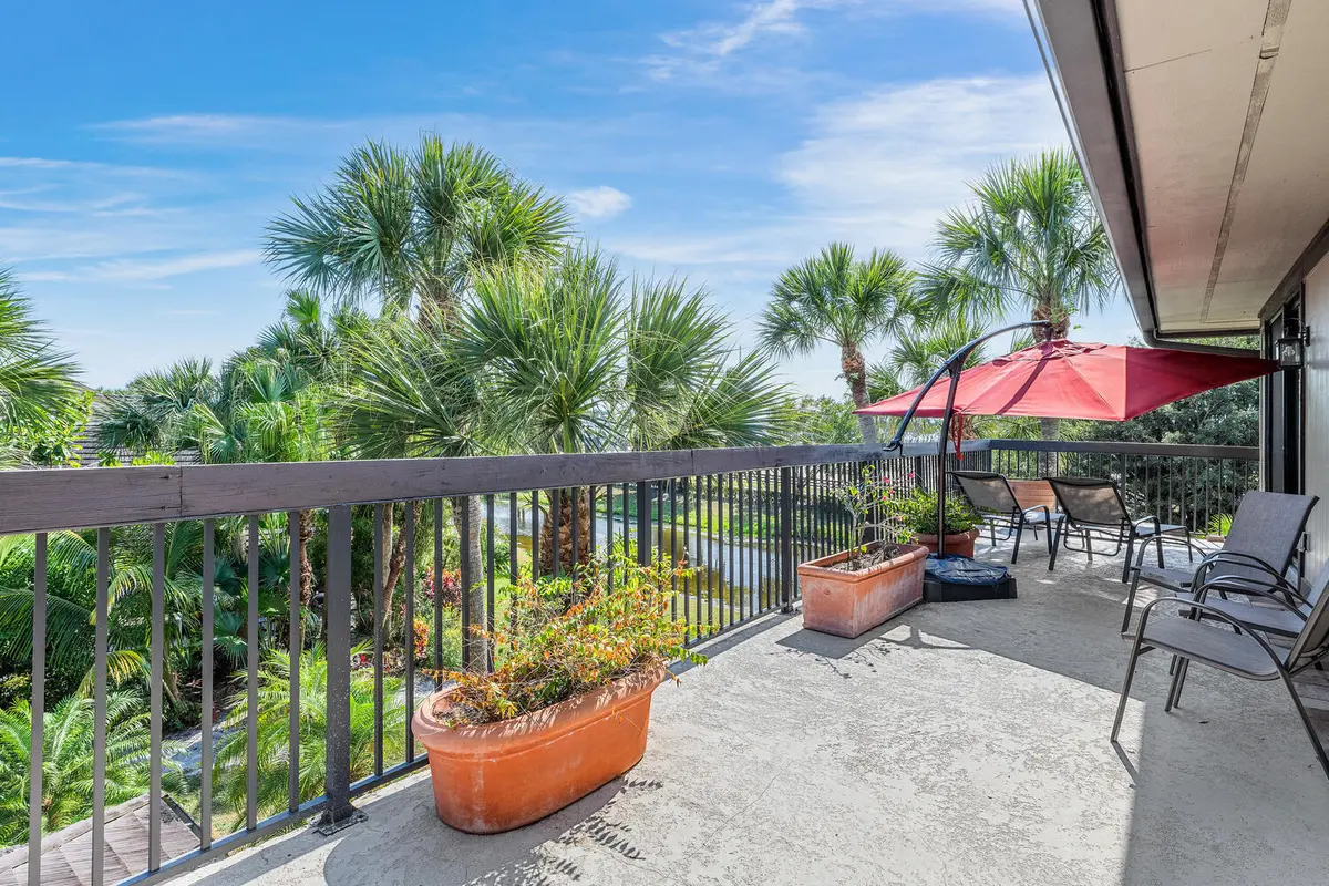 2785 Polo Island Dr Apt J301-large-064-0 at 2785 Polo Island Drive J301 Penthouse, Wellington