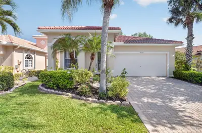 8107 BELLAFIORE Way, Boynton Beach – Single Family Residence for sale
