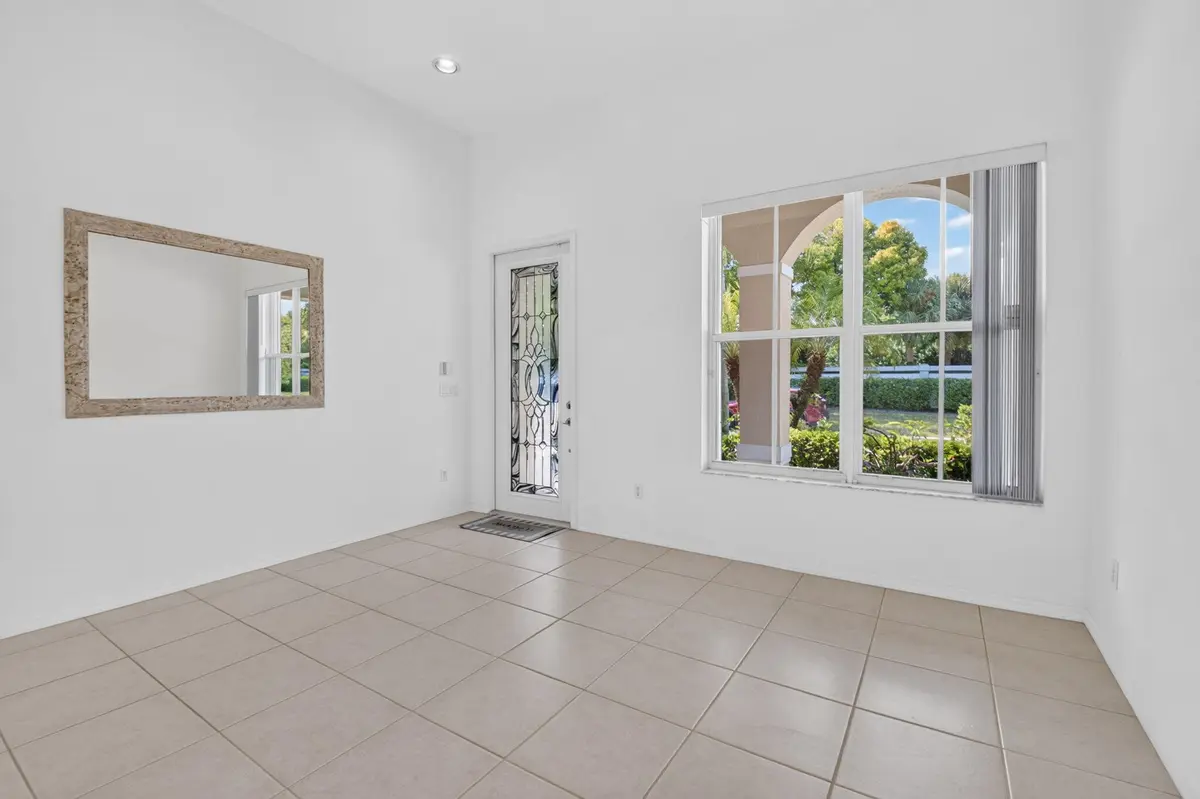 7-web-or-mls-DSC_8213 at 8107 BELLAFIORE Way, Boynton Beach