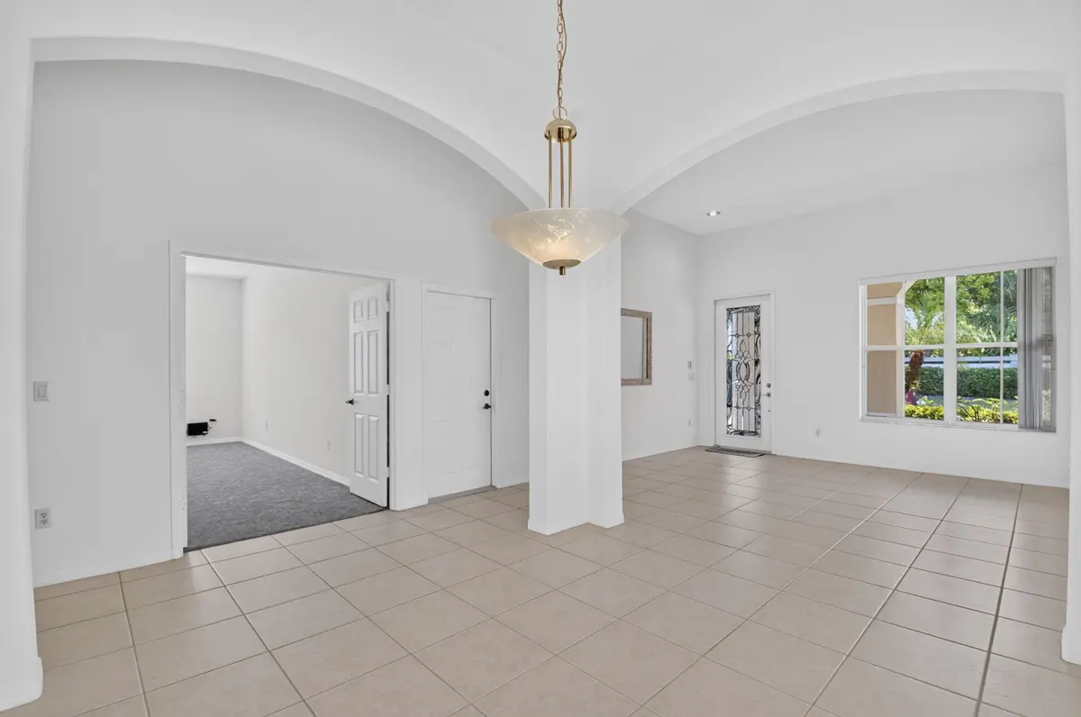 13-web-or-mls-DSC_8243 at 8107 BELLAFIORE Way, Boynton Beach