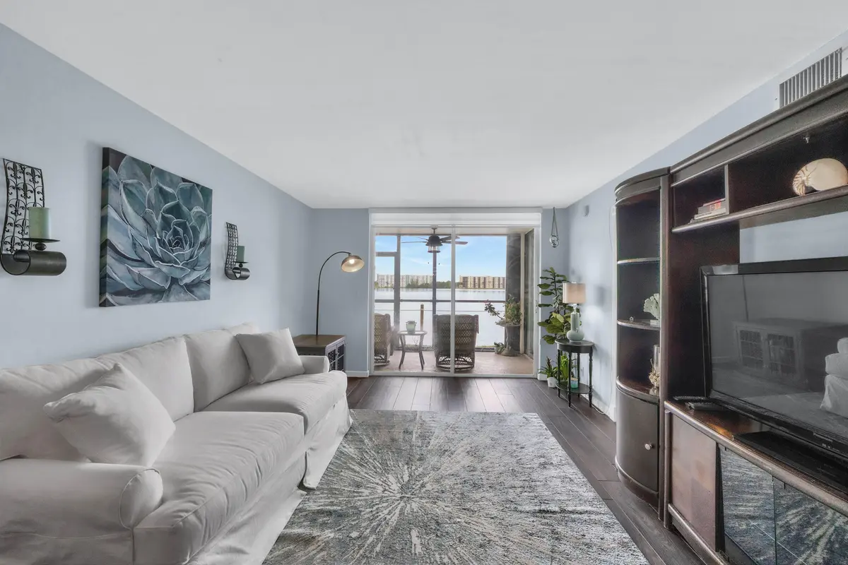 116 Lake Emerald Dr u101-14 at 116 LAKE EMERALD Drive 101, Oakland Park