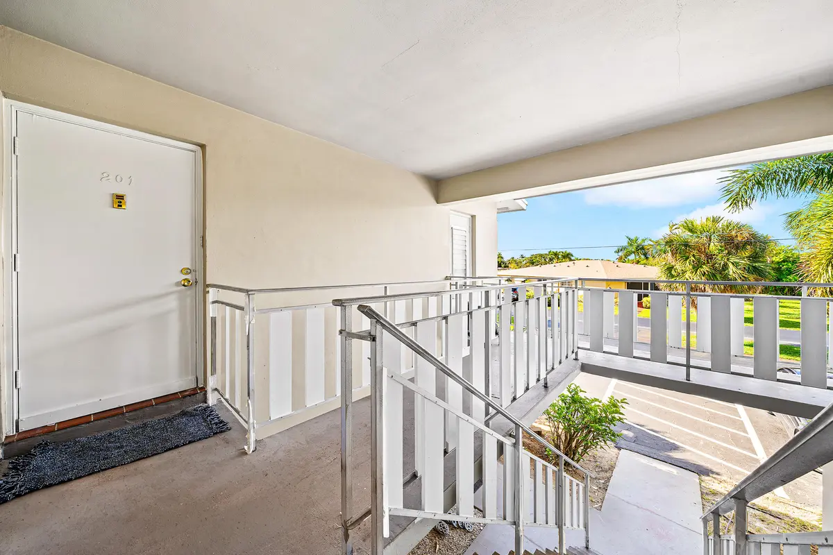 003-315CircleDriveSouth-201-BoyntonBeach at 315 CIRCLE Drive 201, Boynton Beach