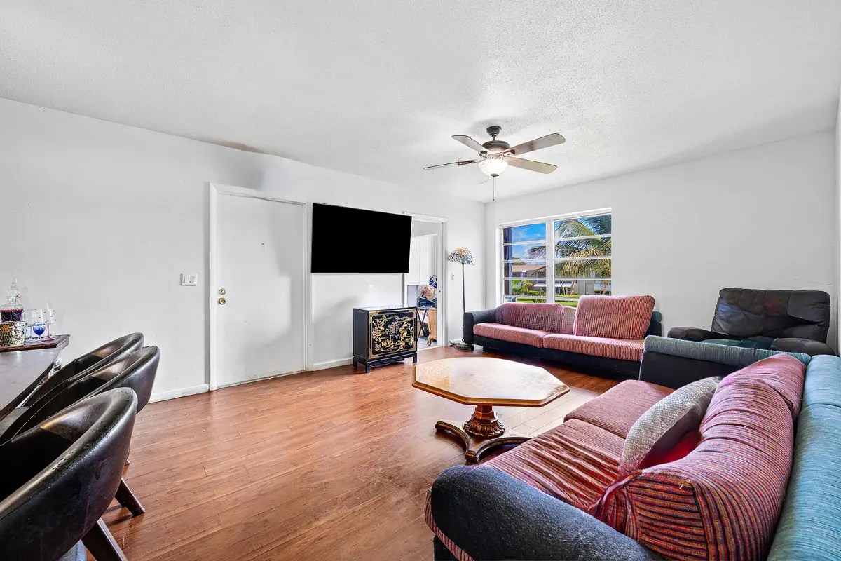 IMG_2065 at 315 CIRCLE Drive 201, Boynton Beach