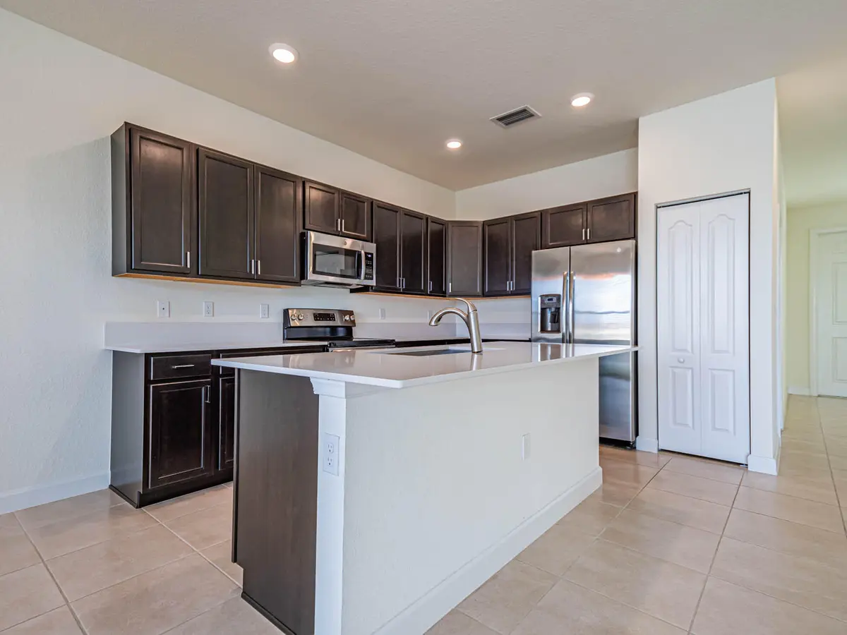 10032 W VILLA Circle, Vero Beach, FL – photo 6