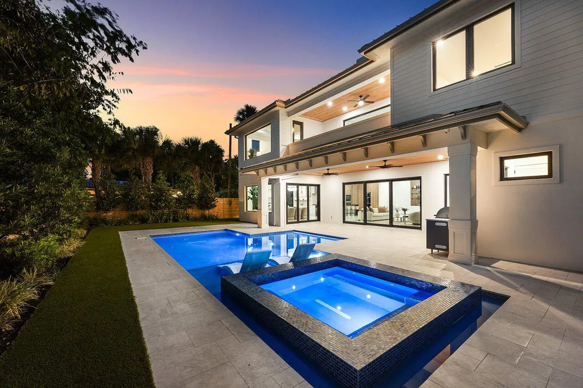 086-451Northwest7thAvenue at 451 NW 7th Avenue, Boca Raton