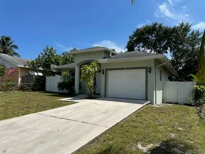1731 Lavue Avenue, Lake Worth Beach – Single Family Residence for rent