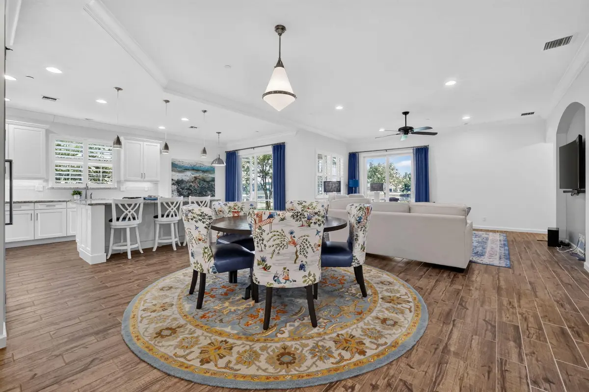 Dinning Area at 127 Tresana Boulevard 61, Jupiter