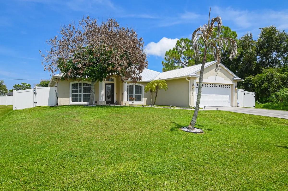 LR-5800 at 2133 SW LARCHMONT Lane, Port St. Lucie