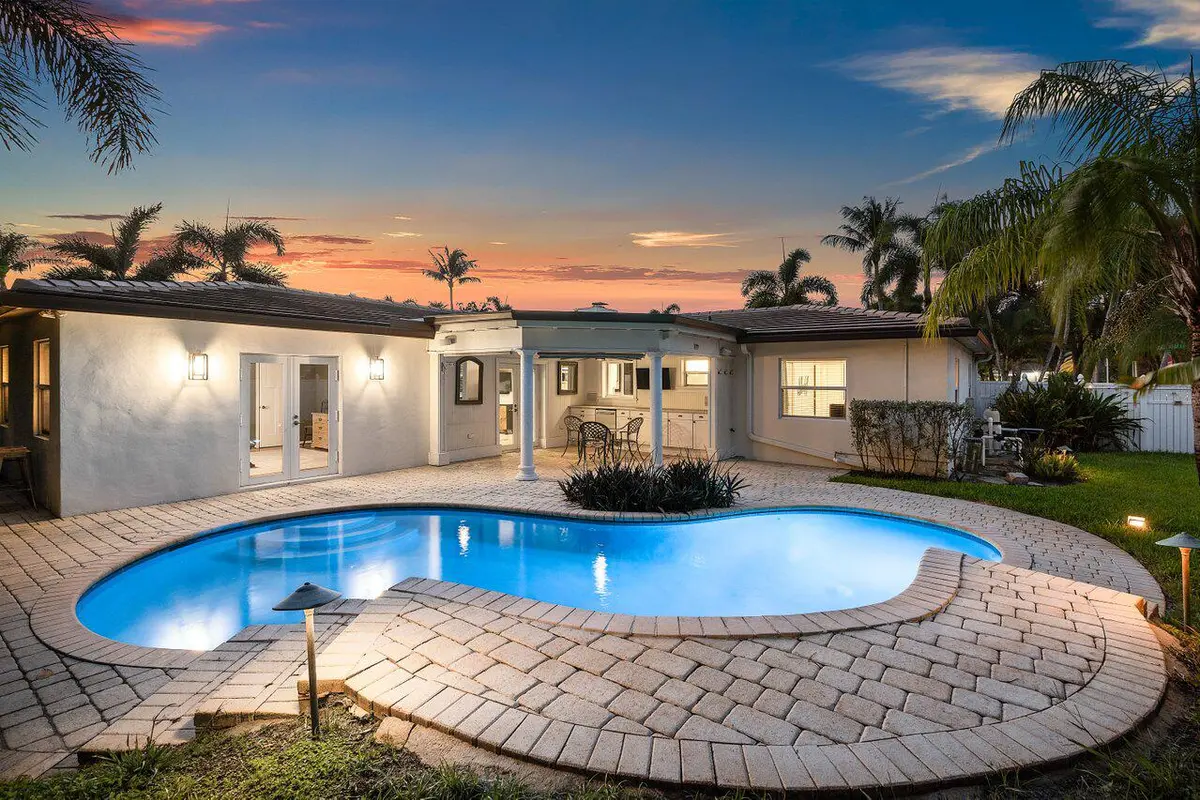 061-124BonnieBriarLane at 124 Bonnie Briar Lane, Delray Beach