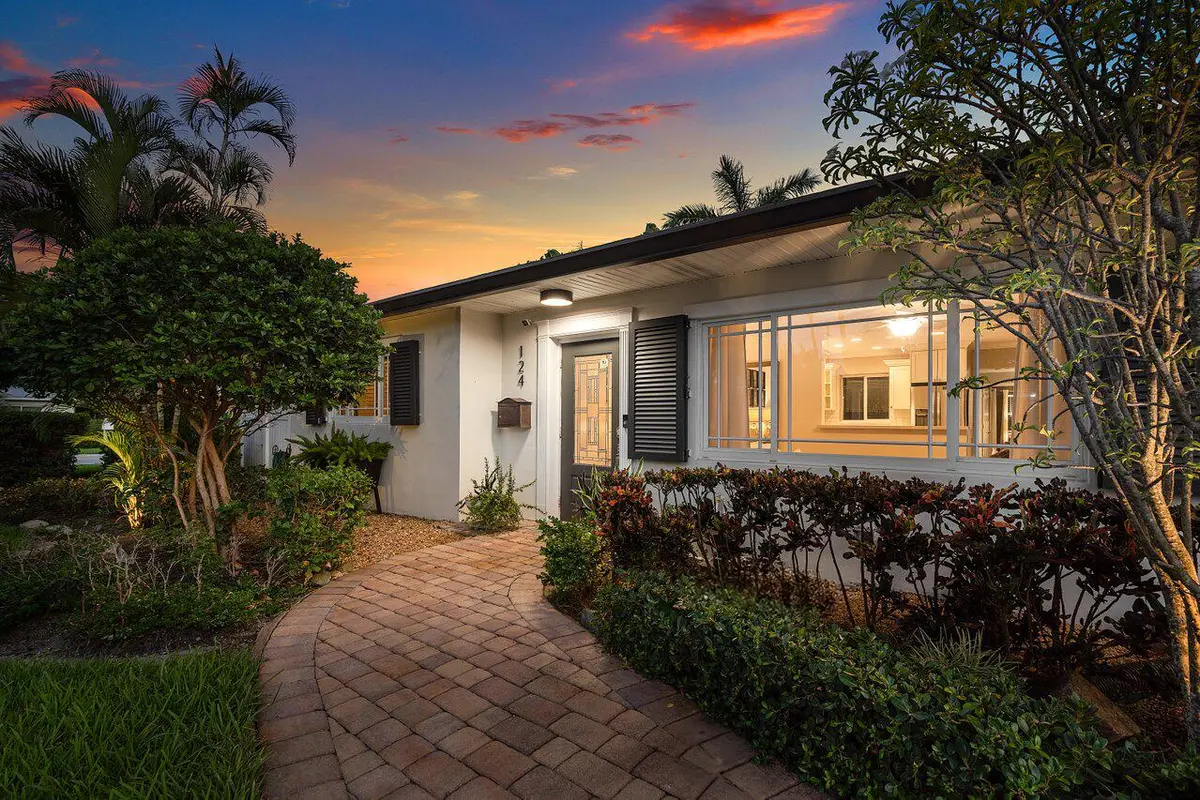 055-124BonnieBriarLane at 124 Bonnie Briar Lane, Delray Beach