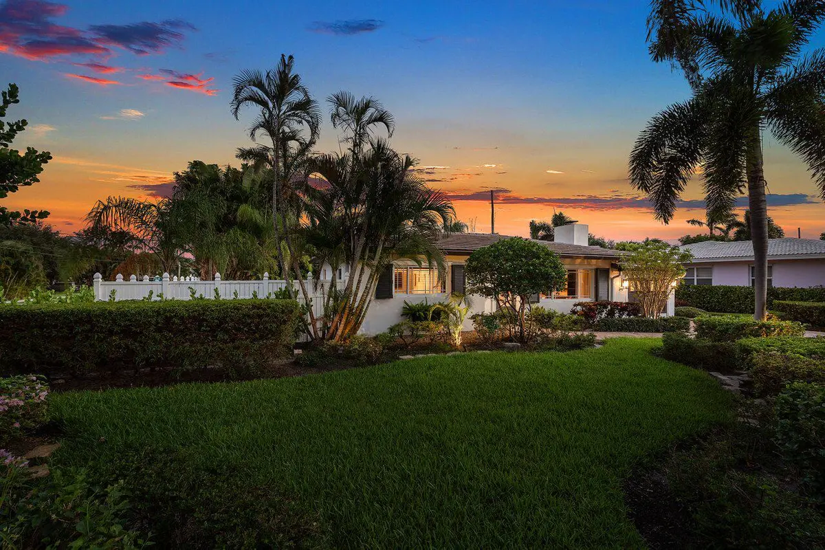 053-124BonnieBriarLane at 124 Bonnie Briar Lane, Delray Beach