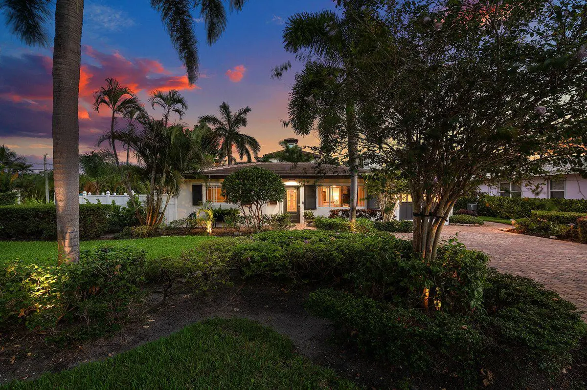 052-124BonnieBriarLane at 124 Bonnie Briar Lane, Delray Beach