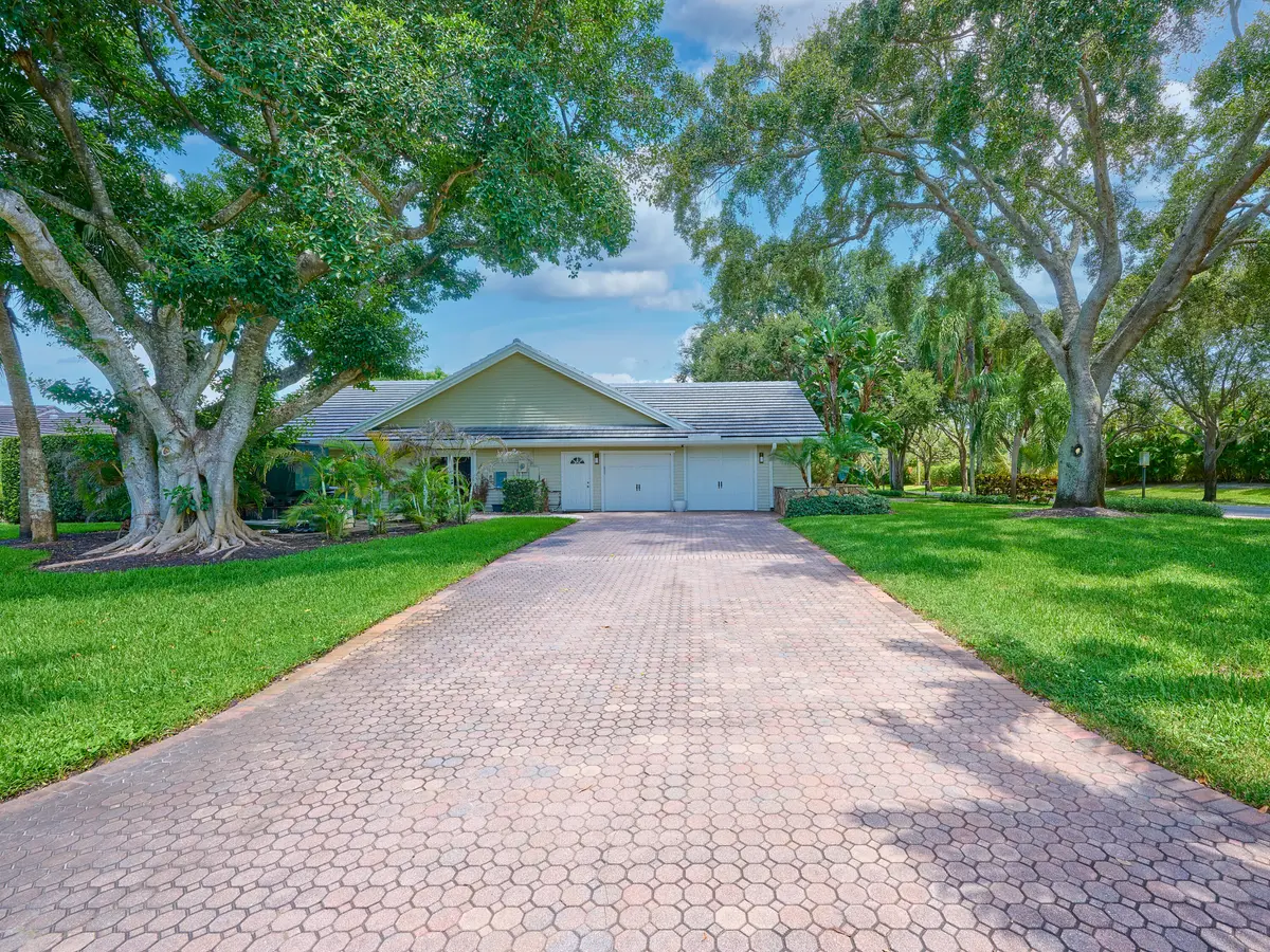 C PYL 0010 at 18660 SE River Ridge Road, Tequesta