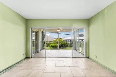 155 Yacht Club Drive 101, North Palm Beach – Condominium for sale