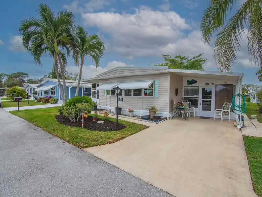Resized025 at 293 NE Moonstone Drive, Jensen Beach