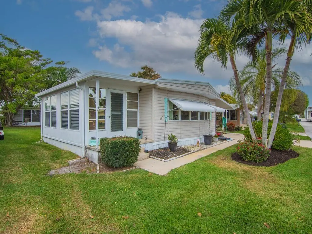 Resized027 at 293 NE Moonstone Drive, Jensen Beach