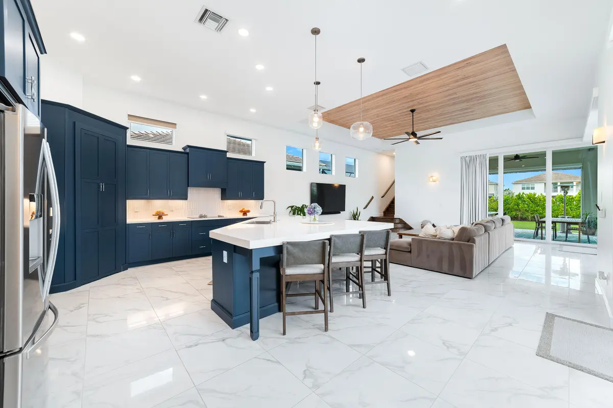 Living room and kitchen at 4560 Estates Circle, Westlake