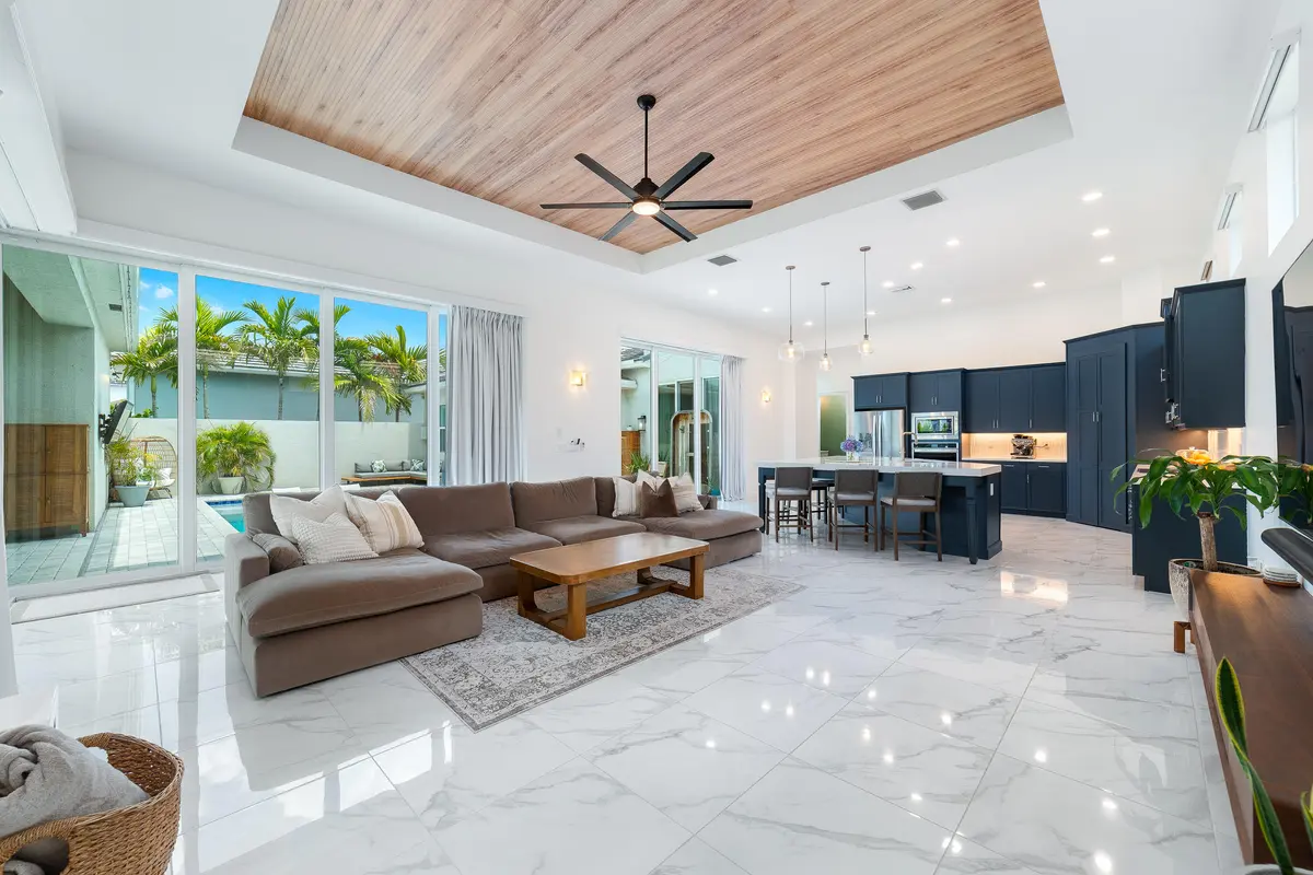 Living room and kitchen at 4560 Estates Circle, Westlake