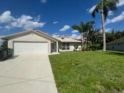2341 SW LAWFORD Street, Port St. Lucie – Single Family Residence for rent
