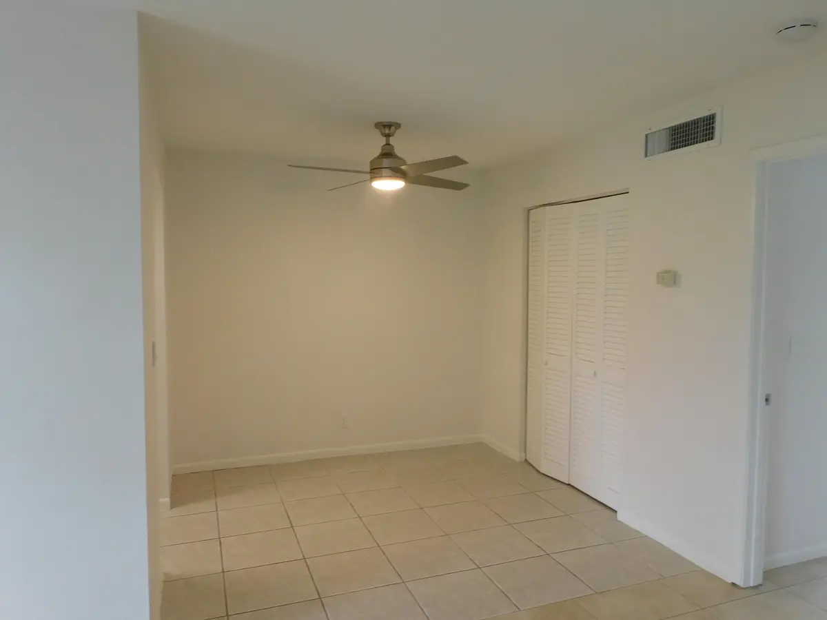 Dining Room at 640 SE 2nd Avenue 103, Boynton Beach