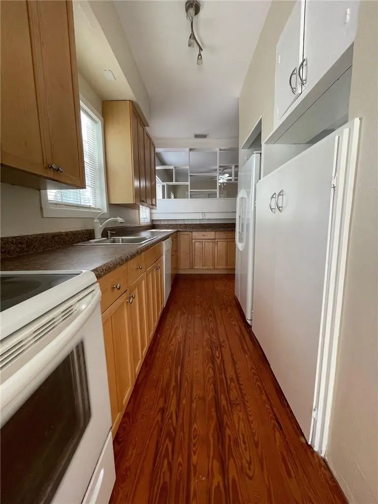 Photo 5 at 1969 NE 4th Street, Deerfield Beach