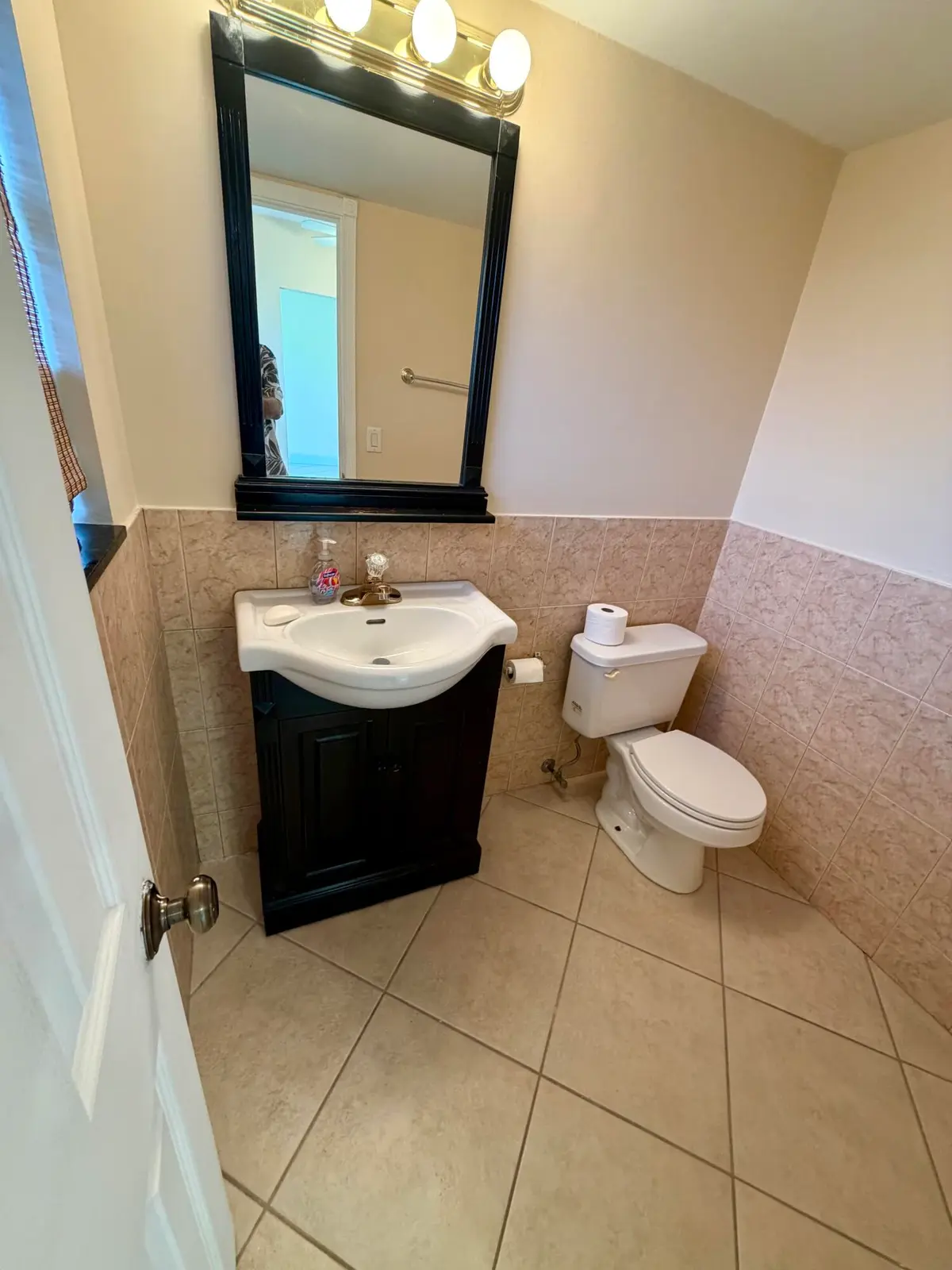 Powder Room at 5601 NW 2nd Avenue 326, Boca Raton