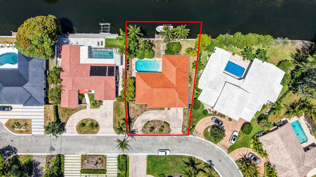 IMG_5699 at 5581 NE 28TH Avenue, Fort Lauderdale