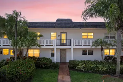6 ABBEY Lane 206, Delray Beach – sold