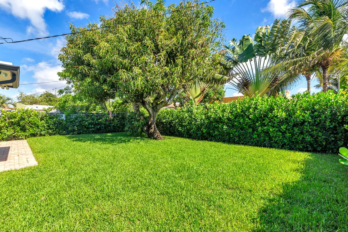 20240624132833766312000000-o at 411 SUMMA Street, West Palm Beach