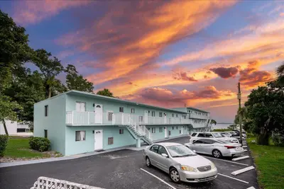 601 S Indian River Drive, Fort Pierce – Apartment for rent