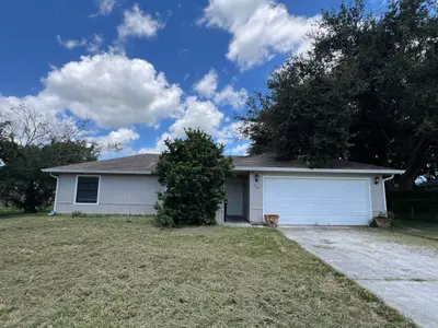 720 3RD Street, Vero Beach – Single Family Residence for rent