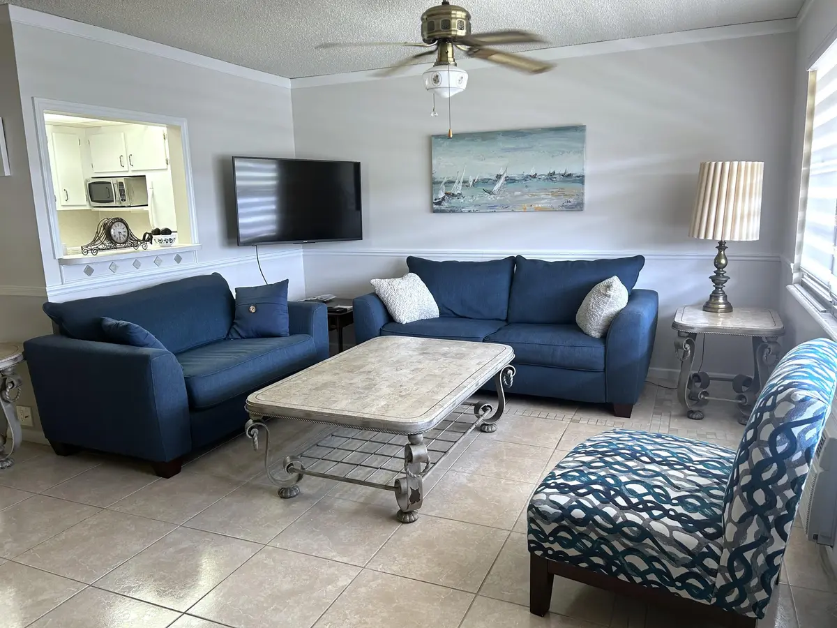 Living Room at 335 FARNHAM P, Deerfield Beach