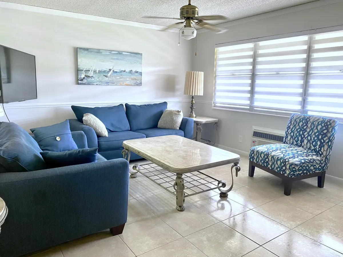 Living Room at 335 FARNHAM P, Deerfield Beach