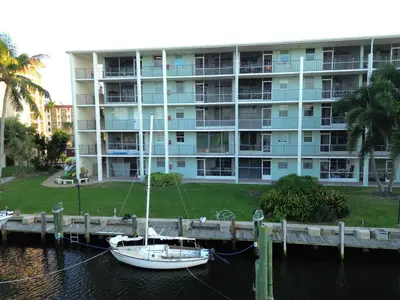 109 PARADISE HARBOUR Boulevard 414, North Palm Beach – Condominium for rent