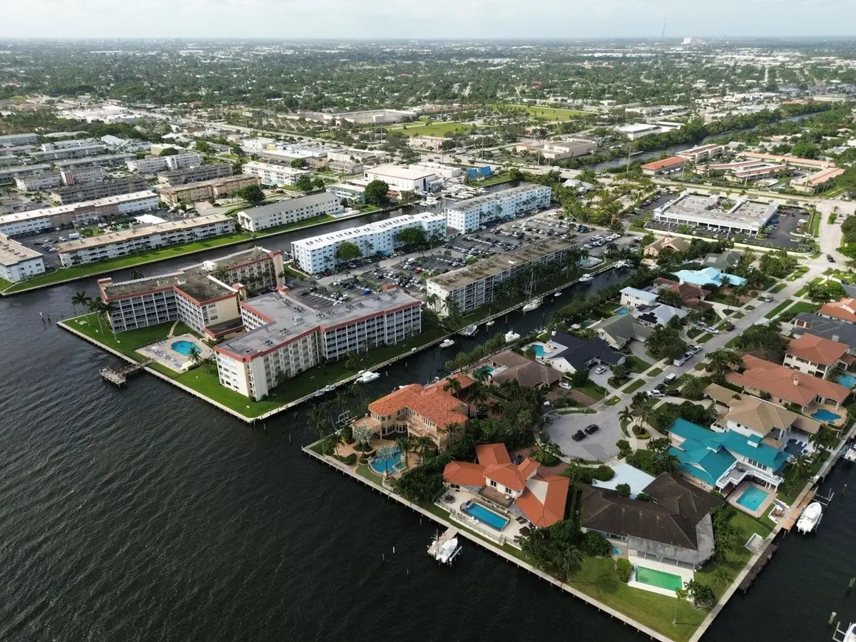 109 PARADISE HARBOUR Boulevard 414, North Palm Beach, FL – photo 4