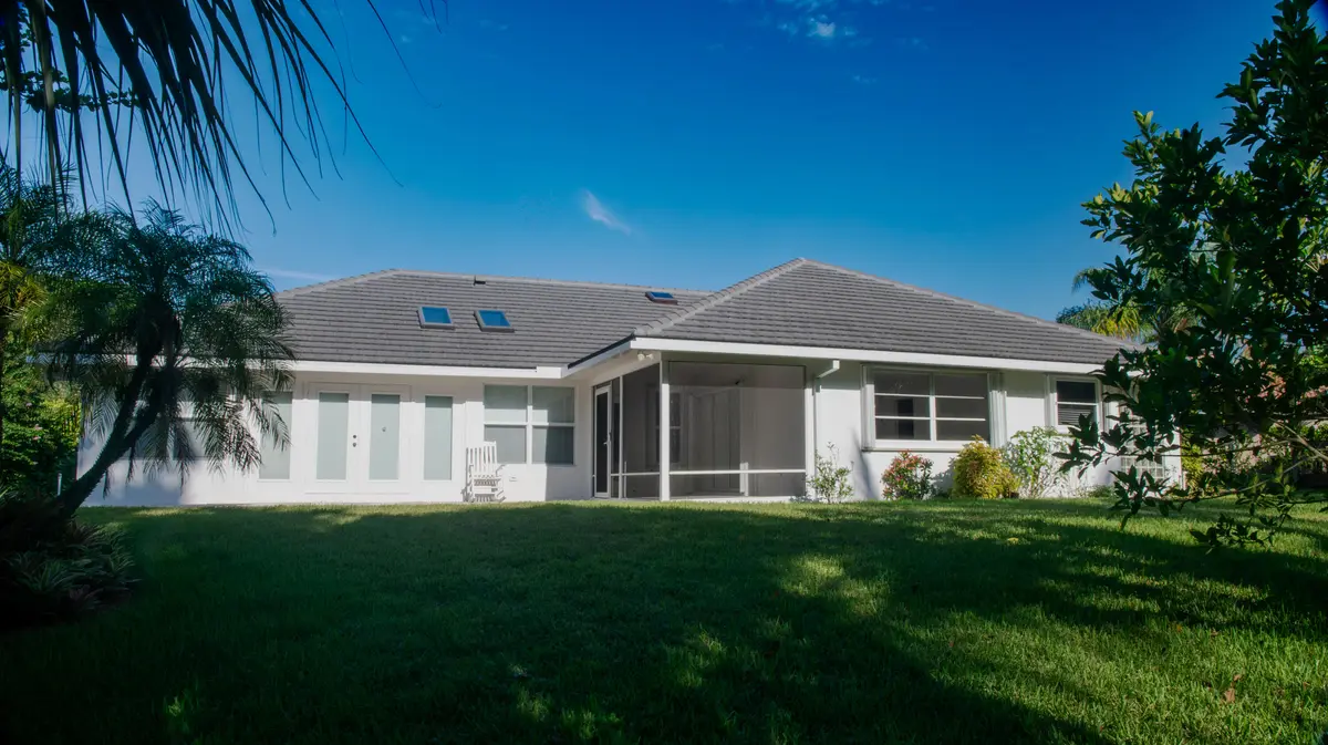 Screened in porch& Patio at 4185 SE FAIRWAY Court, Stuart