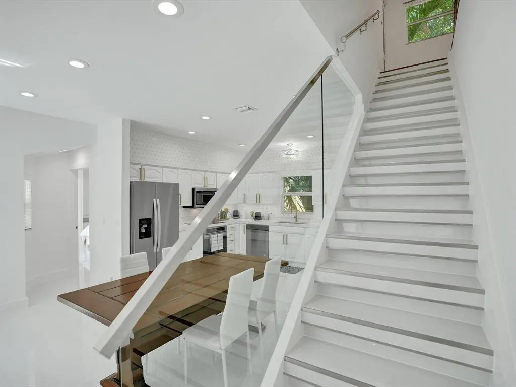 GetMedia - 2026-08-21T151839.708 at 833 SW 17th Street, Fort Lauderdale