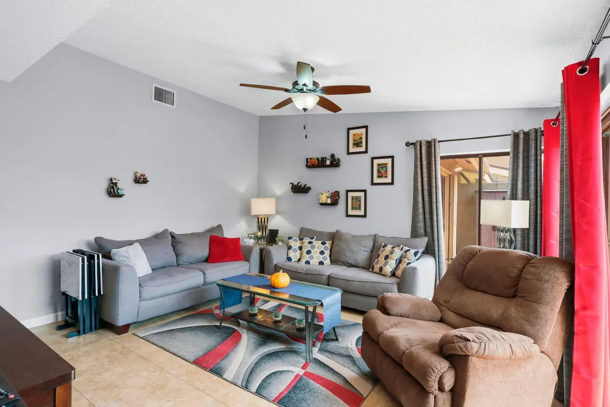 6-web-or-mls-004_0E2A9339 at 204 Meadows Drive, Boynton Beach