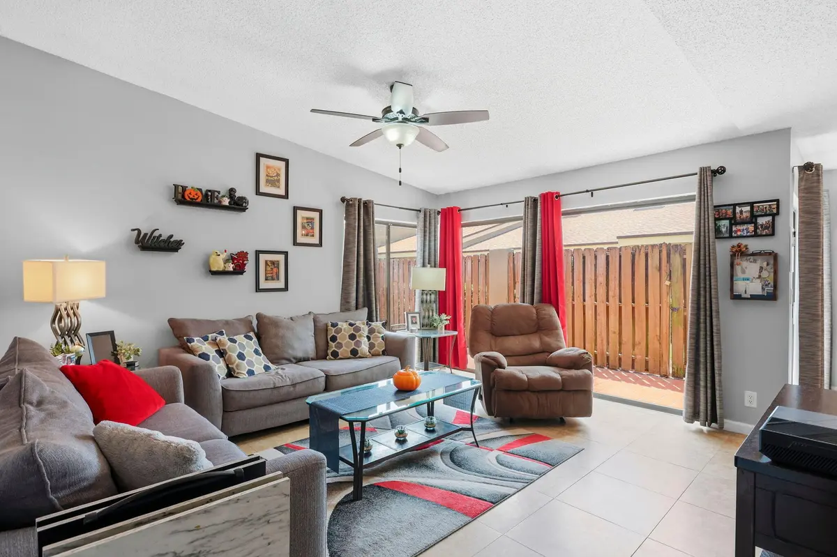 7-web-or-mls-005_0E2A9342 at 204 Meadows Drive, Boynton Beach