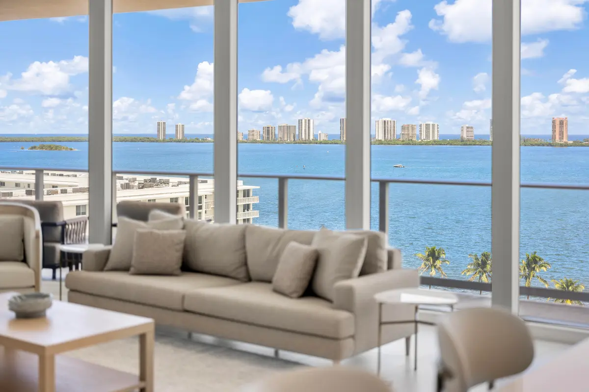 8__jjl8568 at 220 Lake Shore Drive 1001, Lake Park