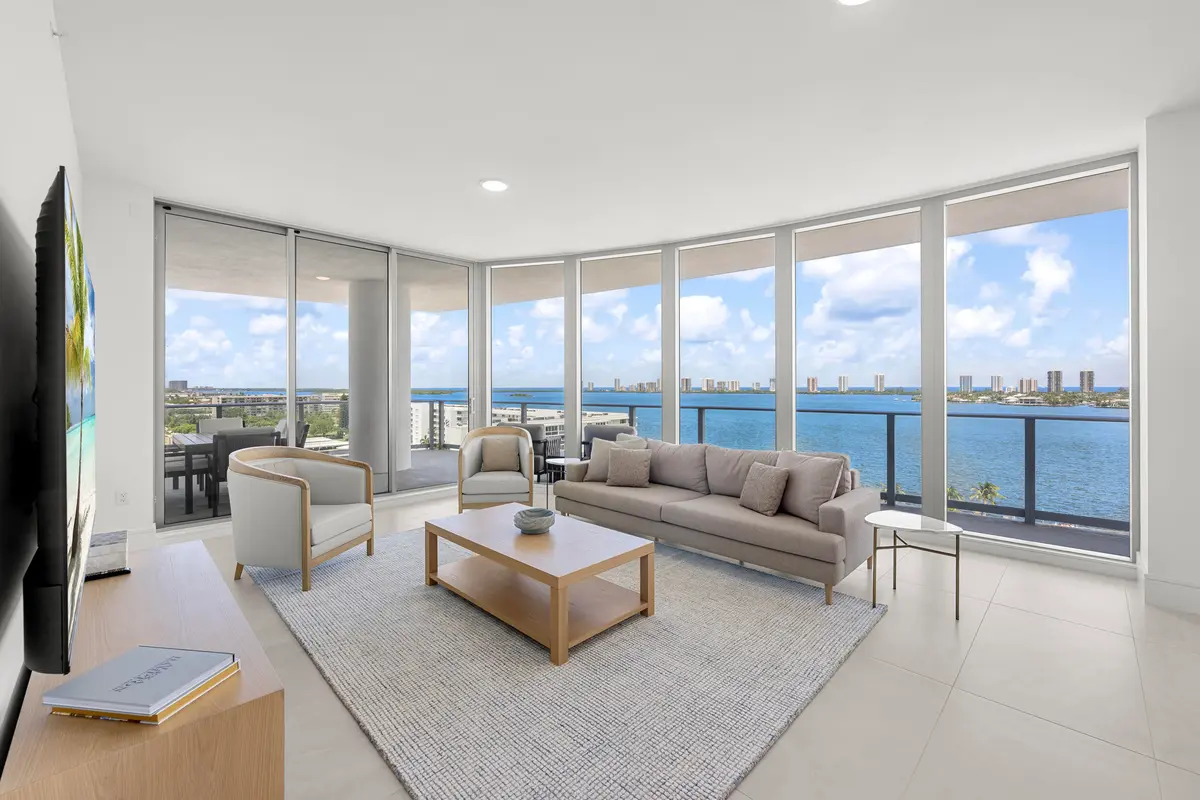 26__jjl8658 at 220 Lake Shore Drive 1001, Lake Park