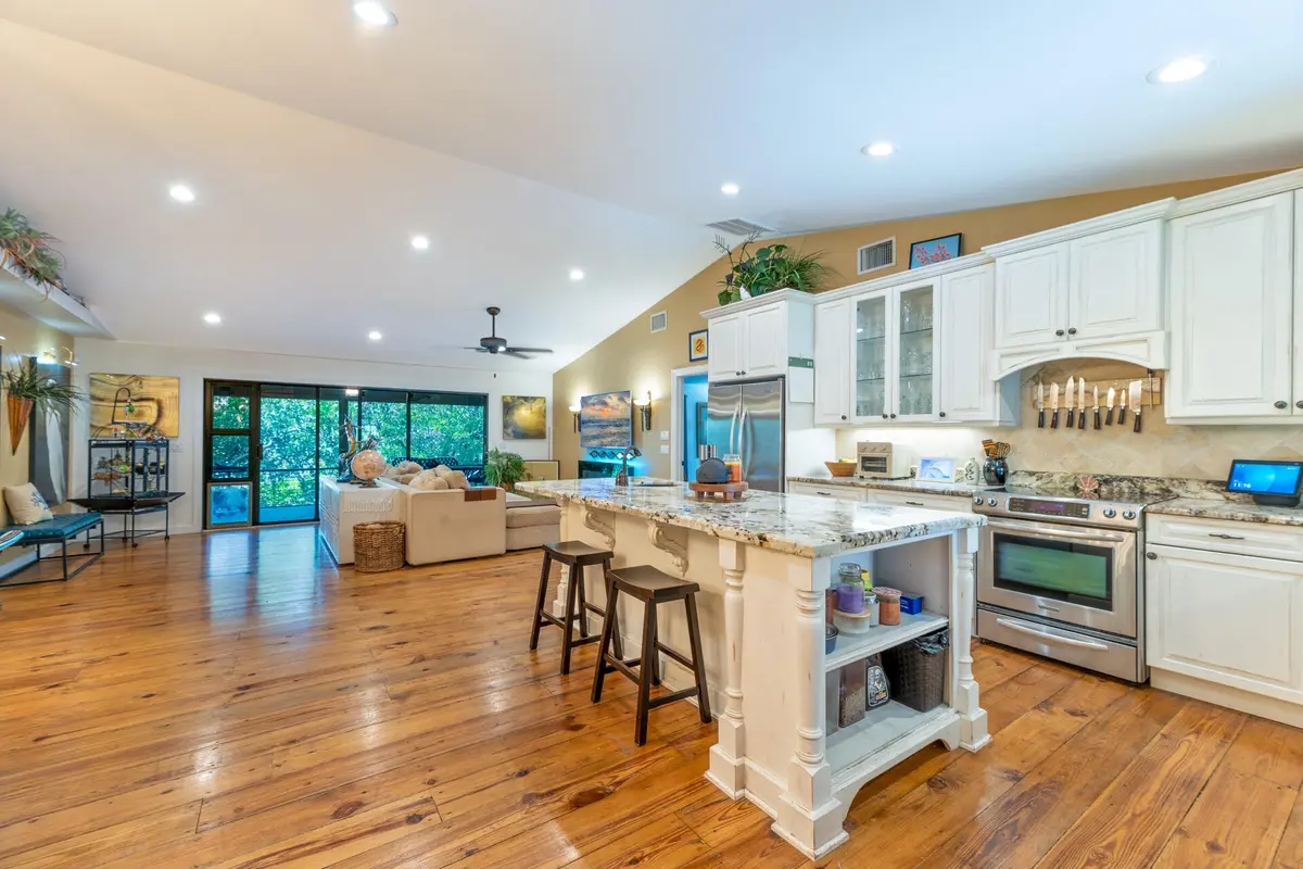 20260522 - 304 SW Indian Groves Dr - MR- at 304 SW INDIAN GROVES Drive, Stuart