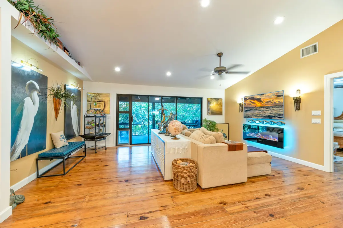 20260522 - 304 SW Indian Groves Dr - MR- at 304 SW INDIAN GROVES Drive, Stuart