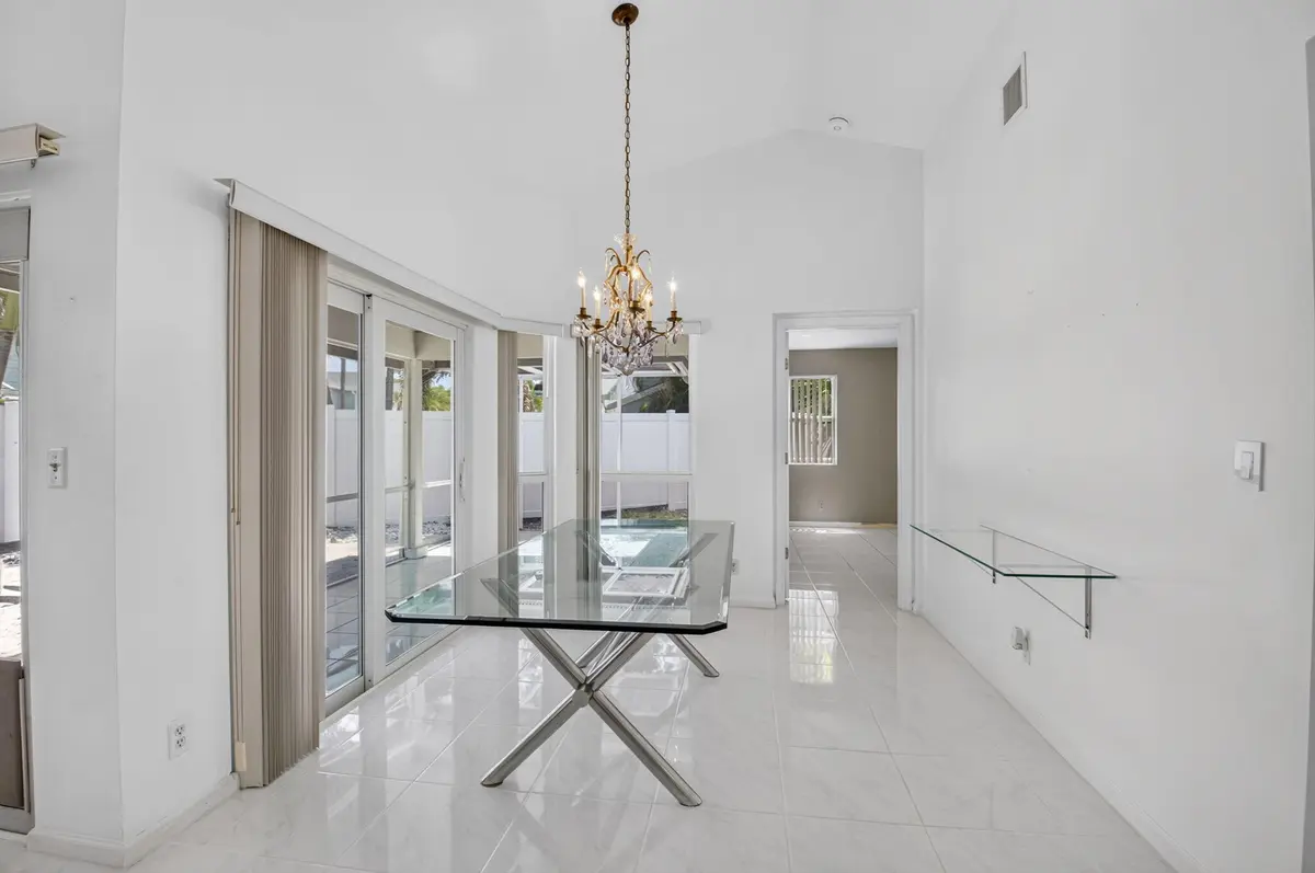 Dining Area at 5335 PARK PLACE Circle, Boca Raton